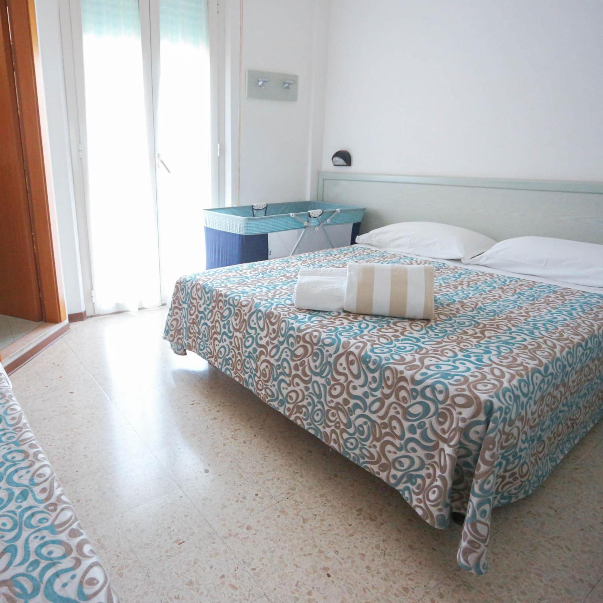 Hotel Leonardo Cattolica Esterno foto